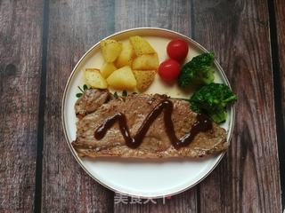 西兰花土豆黑胡椒牛排的做法步骤:13