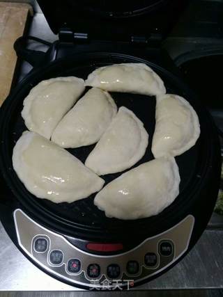 包菜猪肉盒子的做法步骤：8