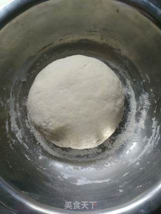 包菜猪肉盒子的做法步骤：1