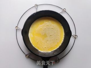 芹菜金枪鱼蛋包饭的做法步骤：7