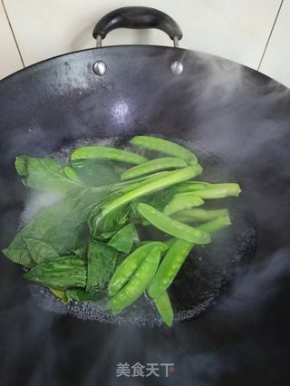 腊肉煲仔饭的做法步骤:12