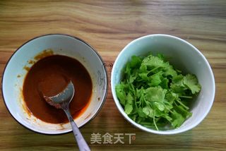 沙茶蘑菇培根饭卷的做法步骤:2