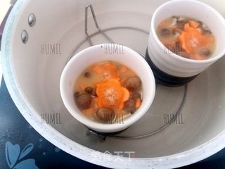 蟹味菇蒸蛋的做法步骤:6