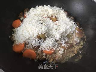 香菇鸡丁焖饭的做法步骤:12