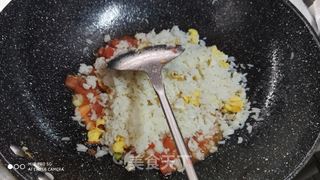 番茄鸡蛋炒饭的做法步骤:14