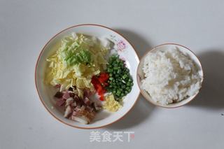 腊肉炒饭的做法步骤：1