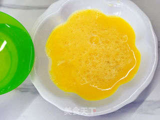 比布丁还嫩滑的虾仁蒸蛋的做法步骤:3