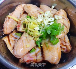 #街头小吃#薯片鸡翅的做法步骤：4