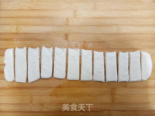 炸油条的做法步骤:8