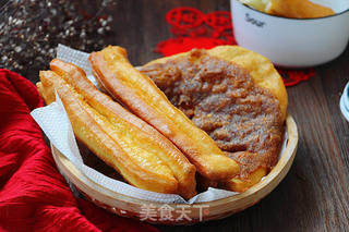 炸油条的做法步骤:22