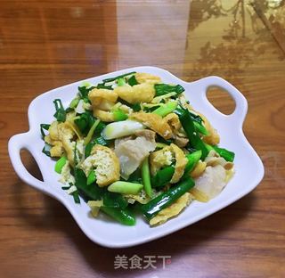 腊肉油豆腐炒大蒜的做法步骤：14