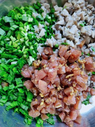 蘑菇韭菜猪肉水饺的做法步骤:6