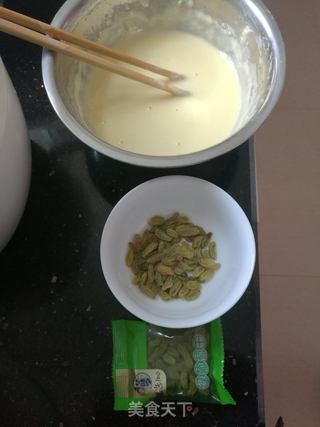 酸奶鸡蛋糕的做法步骤:3
