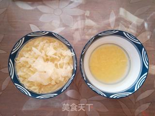 银耳小米羹的做法步骤:3