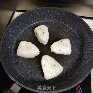 紫菜饭团的做法步骤：10