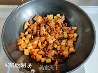 香菇鸡腿焖饭的做法步骤:6
