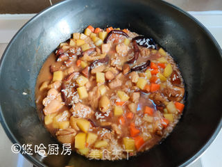 香菇鸡腿焖饭的做法步骤:7