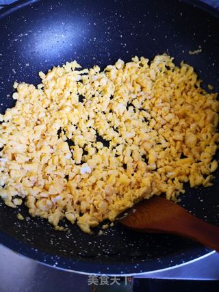 包菜鸡蛋胡萝卜烫面蒸饺的做法步骤:5