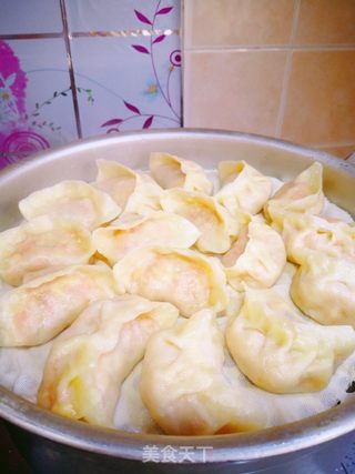 包菜鸡蛋胡萝卜烫面蒸饺的做法步骤:10