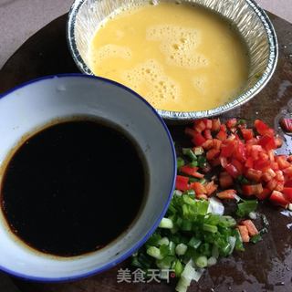 鸡蛋酱油炒饭的做法步骤：4