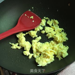 鸡蛋酱油炒饭的做法步骤：6