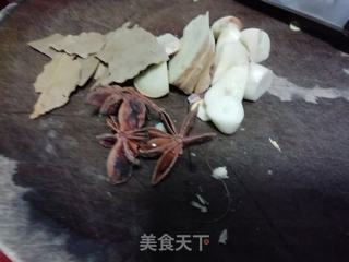 酱焖鸭的做法步骤:2