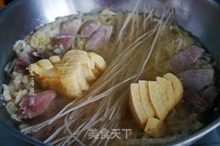 酸菜猪肉炖粉条冻豆腐的做法步骤:5
