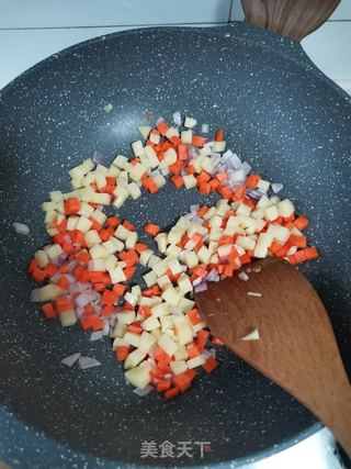 咖喱牛肉土司披萨的做法步骤:5