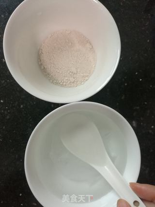 猪肉丸的做法步骤:3