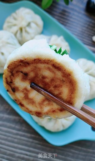 韭菜鸡蛋素馅煎包的做法步骤:15