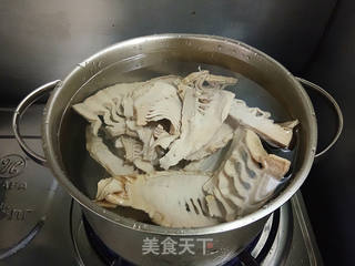 笋干焖鸡块的做法步骤:3