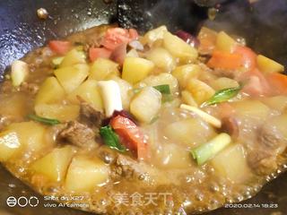 土豆炖牛腩的做法步骤:9