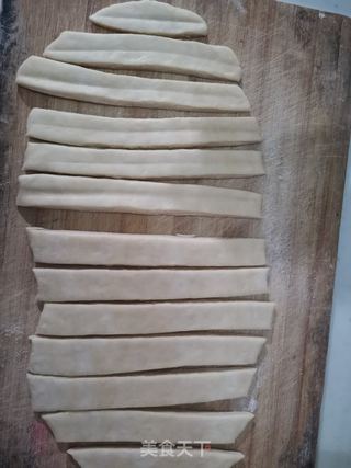 香酥小油条的做法步骤:9