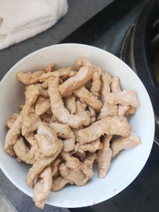 京酱肉丝的做法步骤:7