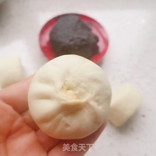 黑芝麻花生馅包子的做法步骤:12