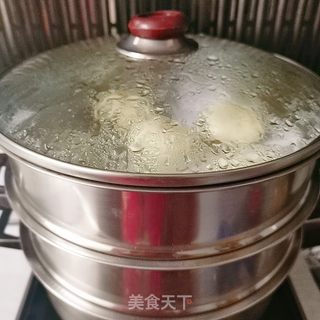 黑芝麻花生馅包子的做法步骤:14