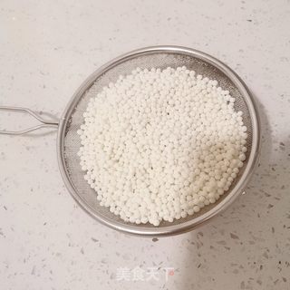 西米奶茶的做法步骤：1