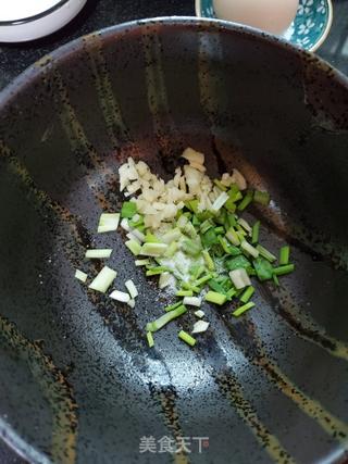 香葱鸡蛋面的做法步骤:3
