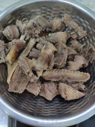 闲情逸致版姜母鸭的做法步骤:2