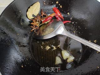 闲情逸致版姜母鸭的做法步骤:5