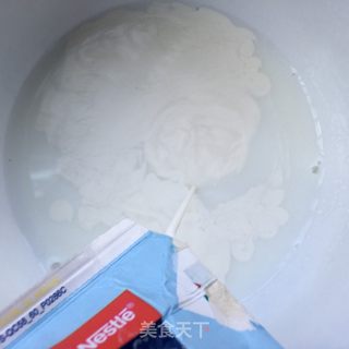 葡萄干烤蛋挞的做法步骤：3