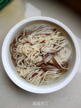 干香菇肉酱拌面的做法步骤:17