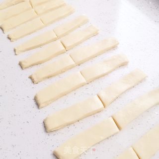 香酥油条的做法步骤:10