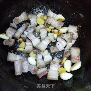 五花肉炖鸡蛋的做法步骤:7