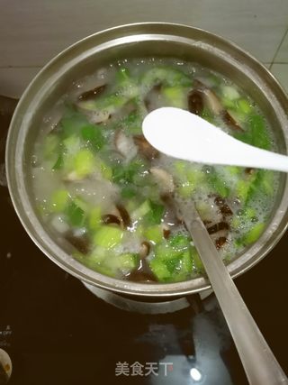 香菇青菜粥的做法步骤:7
