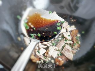 东北黄瓜干炒肉的做法步骤:6
