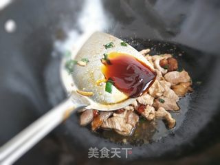 东北黄瓜干炒肉的做法步骤:7