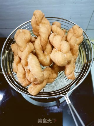香酥小麻花的做法步骤:10