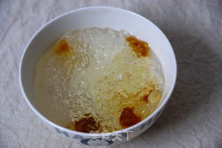 桃胶雪燕皂角米红枣银耳羹的做法步骤:3