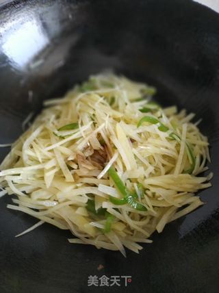 土豆丝的做法步骤:7